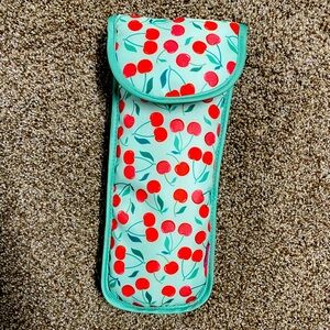 Hair iron travel case